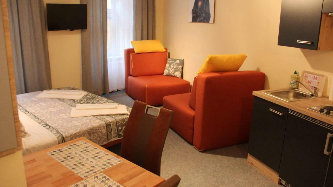 Elg Rooms Postojna Exterior photo